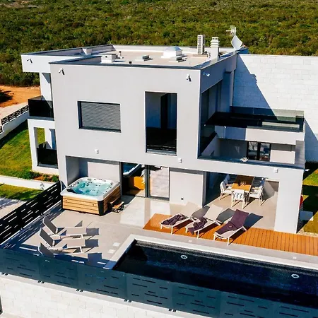 Maluja Villa Debeljak