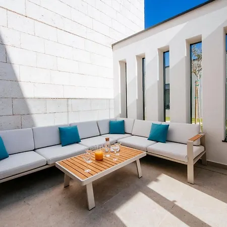 Maluja וילה Debeljak